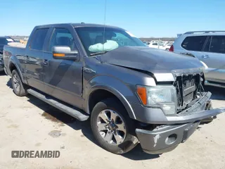 2010 Ford F-150 XL with VIN 1FTEW1C8XAKE14338, listed as a IAAI auction lot 41696686 with 186,475 mi miles. Bid and sale history available at carsss.com. Image 1.