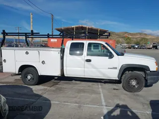 2007 Chevrolet Silverado 1500 with VIN 1GBHC29D37E134322, listed as a IAAI auction lot 41794042 with 206,020 mi miles and . Bid and sale history available at DreamBid. Image 13.