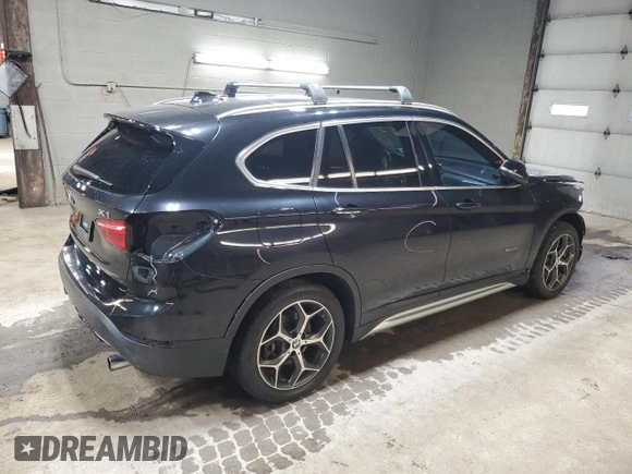 2018 BMW X1 xDrive28i with VIN WBXHT3C32J5F89399, listed as a Copart auction lot 52505945 with 63,677 mi miles and Salvage Title. Bid and sale history available at carsss.com. Image 3.