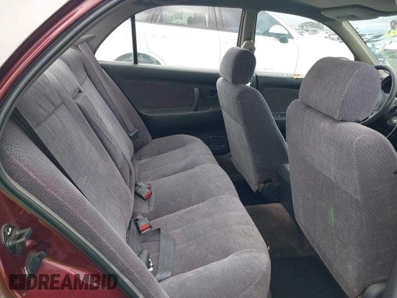 1994 Mitsubishi Galant ES with VIN 4A3AJ56G2RE073807, listed as a IAAI auction lot 41792108 with 167,271 mi miles. Bid and sale history available at carsss.com. Image 8.