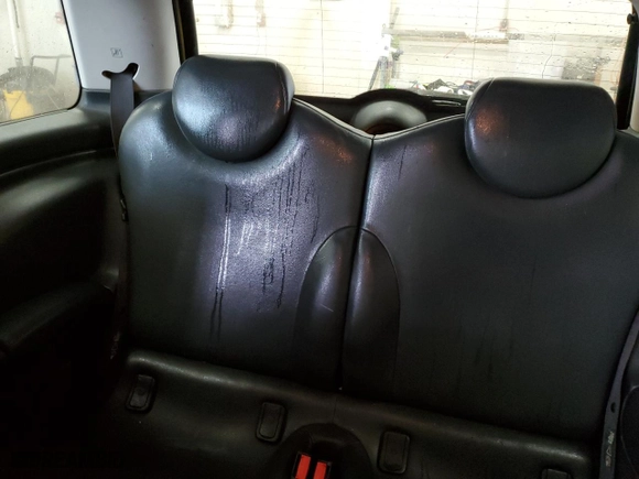 2004 MINI Cooper Hardtop S with VIN WMWRE33474TD85294, listed as a Copart auction lot 44317695 with 115,021 mi miles and Salvage Title. Bid and sale history available at carsss.com. Image 10.