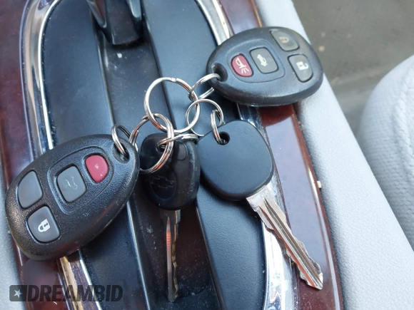 2008 Chevrolet Impala LS z VIN 2G1WB58K381310577, wystawiony jako IAAI lot #41977761 z przebiegiem 134 170 mil mil oraz . Historia ofert i sprzedaży dostępna na DreamBid. Obrazek 11.