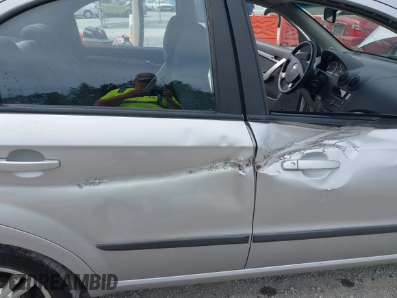 2010 Chevrolet Aveo 1LT с VIN KL1TD5DE7AB133551, выставлен на аукционе IAAI как лот 42499135 с пробегом 46 294 миль миль и . История ставок и продаж доступна на DreamBid. Изображение 6.