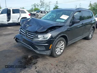 2019 Volkswagen Tiguan S с VIN 3VV1B7AX8KM048544, выставлен на аукционе IAAI как лот 42199240 с пробегом 86 179 миль миль и . История ставок и продаж доступна на DreamBid. Изображение 6.