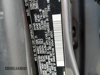 2017 Volvo XC60 Dynamic z VIN YV440MRRXH2107984, wystawiony jako Copart lot #47284055 z przebiegiem 67 043 mil mil oraz Szkoda całkowita • Salvage title. Historia ofert i sprzedaży dostępna na DreamBid. Obrazek 13.