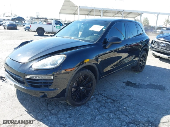 2013 Porsche Cayenne Diesel with VIN WP1AF2A27DLA35653, listed as a IAAI auction lot 41631486 with 115,745 mi miles. Bid and sale history available at carsss.com. Image 18.