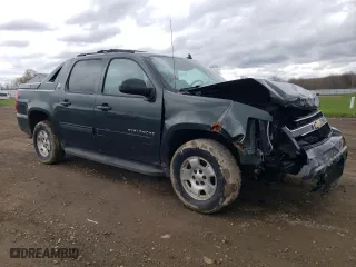 2013 Chevrolet Avalanche LS with VIN 3GNMCEE09DG298846, listed as a Copart auction lot 53091175 with 346,786 mi miles and Salvage Title. Bid and sale history available at carsss.com. Image 4.