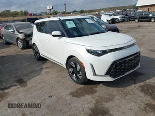 2023 Kia Soul GT-Line with VIN KNDJ53AU8P7868256, listed as a IAAI auction lot 40642732 with 33,223 mi miles. Bid and sale history available at carsss.com. Image 1.
