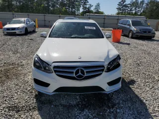 2016 Mercedes-Benz E 350 Luxury with VIN WDDHF8JB2GB326838, listed as a Copart auction lot 52218495 with 58,266 mi miles and Salvage Title. Bid and sale history available at DreamBid. Image 5.