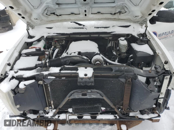 2009 Chevrolet Silverado 1500 with VIN 1GBHC44KX9F170295, listed as a Copart auction lot 45369965 with 166,640 mi miles and Salvage Title. Bid and sale history available at DreamBid. Image 11.