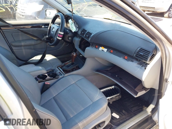 2003 BMW 3 Series 325xi with VIN WBAEU33443PM57946, listed as a IAAI auction lot 42305280 with Not provided miles and . Bid and sale history available at DreamBid. Image 5.