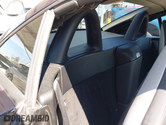 2007 Mercedes-Benz SLK 280 z VIN WDBWK54F67F147056, wystawiony jako IAAI lot #41844751 z przebiegiem 166 042 mil mil oraz . Historia ofert i sprzedaży dostępna na DreamBid. Obrazek 8.