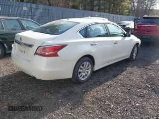 2015 Nissan Altima SL with VIN 1N4AL3AP5FN344336, listed as a IAAI auction lot 41467677 with 89,403 mi miles and . Bid and sale history available at carsss.com. Image 4.