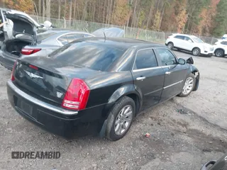 2008 Chrysler 300 C Hemi with VIN 2C3LA63H88H118209, listed as a IAAI auction lot 40918039 with 171,620 mi miles and . Bid and sale history available at carsss.com. Image 4.