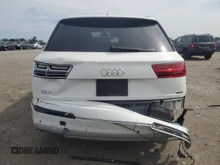 2019 Audi Q7 Premium Plus with VIN WA1LAAF75KD038821, listed as a Copart auction lot 59813665 with 61,889 mi miles and Salvage title. Bid and sale history available at DreamBid. Image 6.