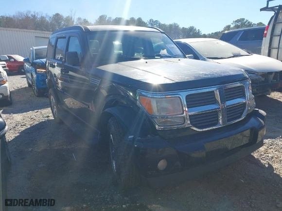 2007 Dodge Nitro SLT with VIN 1D8GU58K87W555759, listed as a IAAI auction lot 41690213 with 196,779 mi miles. Bid and sale history available at carsss.com. Image 1.