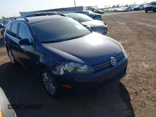 2013 Volkswagen Jetta SportWagen TDI w/Sunroof & Nav with VIN 3VWPL7AJ3DM677534, listed as a IAAI auction lot 41949967 with 192,134 mi miles. Bid and sale history available at carsss.com. Image 1.