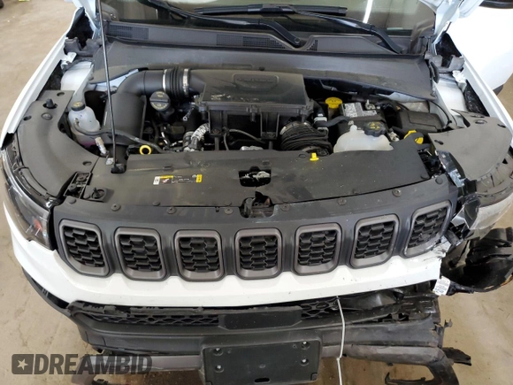 2025 Jeep Compass Trailhawk with VIN 3C4NJDDN8ST529024, listed as a Copart auction lot 61383465 with 4,233 mi miles and Salvage title. Bid and sale history available at DreamBid. Image 12.