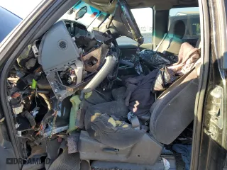 2002 GMC Sierra 1500 SLE with VIN 2GTEC19V321128421, listed as a Copart auction lot 89219675 with 0 mi miles and Salvage Title. Bid and sale history available at carsss.com. Image 7.