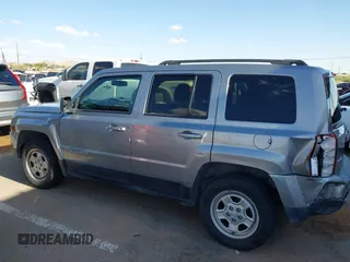 2016 Jeep Patriot Sport with VIN 1C4NJRBBXGD741510, listed as a IAAI auction lot 42204165 with 121,007 mi miles and . Bid and sale history available at DreamBid. Image 14.