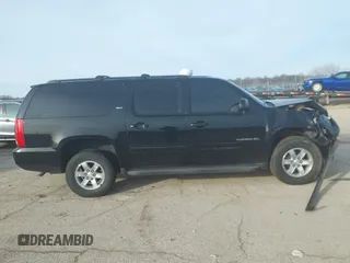 2014 GMC Yukon XL SLT with VIN 1GKS2KE74ER213562, listed as a IAAI auction lot 41493559 with 253,616 mi miles. Bid and sale history available at carsss.com. Image 14.