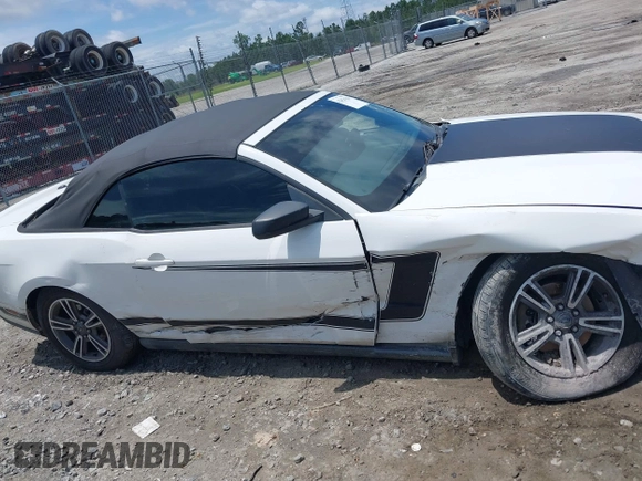 2012 Ford Mustang V6 с VIN 1ZVBP8EM6C5235229, выставлен на аукционе IAAI как лот 42454424 с пробегом 188 763 миль миль и . История ставок и продаж доступна на DreamBid. Изображение 13.