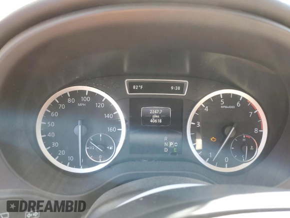 2018 Infiniti QX30 ESSENTIAL with VIN SJKCH5CP2JA045039, listed as a Copart auction lot 52926694 with 40,618 mi miles. Bid and sale history available at carsss.com. Image 9.