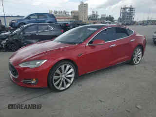 2013 Tesla Model S с VIN 5YJSA1AG7DFP12228, выставлен на аукционе Copart как лот 60040665 с пробегом 87 674 миль миль и Чистый • Clean title. История ставок и продаж доступна на DreamBid. Изображение 1.
