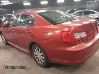 2010 Mitsubishi Galant FE z VIN 4A32B2FF8AE012585, wystawiony jako IAAI lot #42363093 z przebiegiem 182 601 mil mil oraz . Historia ofert i sprzedaży dostępna na DreamBid. Obrazek 3.