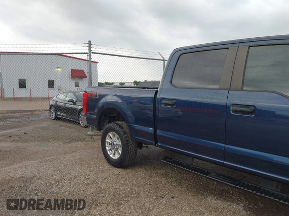 2020 Ford Super Duty F-250 SRW XL with VIN 1FT7W2BN5LED21041, listed as a IAAI auction lot 42179154 with 280,996 mi miles. Bid and sale history available at carsss.com. Image 6.