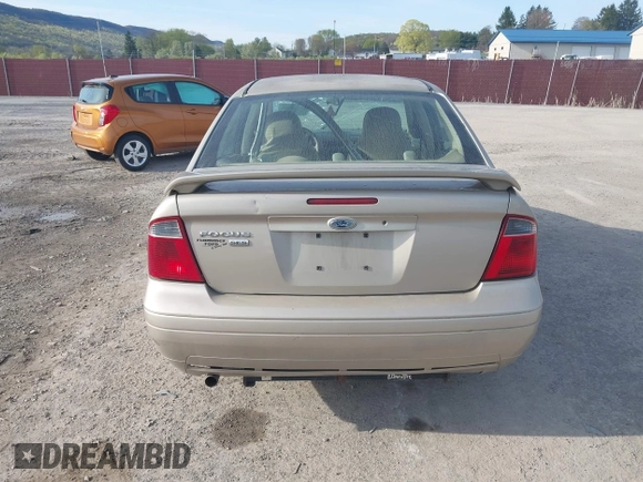 2007 Ford Focus S z VIN 1FAHP34N87W351757, wystawiony jako IAAI lot #42076181 z przebiegiem 212 301 mil mil oraz . Historia ofert i sprzedaży dostępna na DreamBid. Obrazek 16.
