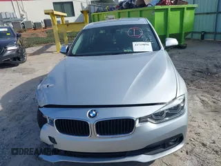 2018 BMW 3 Series 320i with VIN WBA8A9C55JAH14990, listed as a IAAI auction lot 41719896 with 77,472 mi miles. Bid and sale history available at carsss.com. Image 12.