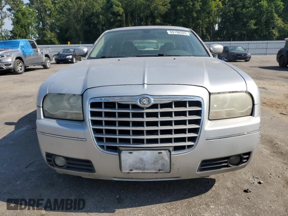 2007 Chrysler 300 Signature with VIN 2C3KA53G87H692238, listed as a Copart auction lot 69198324 with 139,300 mi miles and Salvage Title. Bid and sale history available at carsss.com. Image 5.