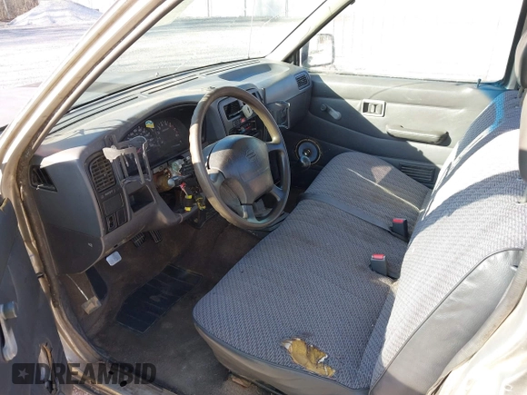 1997 Nissan Frontier XE z VIN 1N6SD11S4VC423962, wystawiony jako IAAI lot #41464320 z przebiegiem 237 987 mil mil oraz . Historia ofert i sprzedaży dostępna na DreamBid. Obrazek 5.