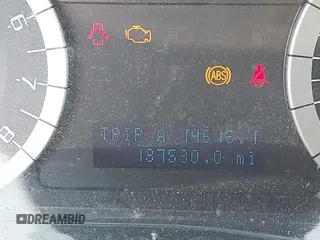 2010 Ford Escape XLT z VIN 1FMCU0D79AKC48435, wystawiony jako IAAI lot #42230904 z przebiegiem 137 530 mil mil oraz . Historia ofert i sprzedaży dostępna na DreamBid. Obrazek 15.