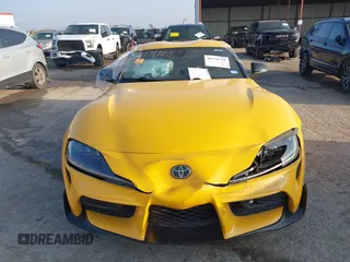 2022 Toyota Supra 2.0 with VIN WZ1DB2C01NW049250, listed as a IAAI auction lot 41731725 with Not provided miles and . Bid and sale history available at DreamBid. Image 12.