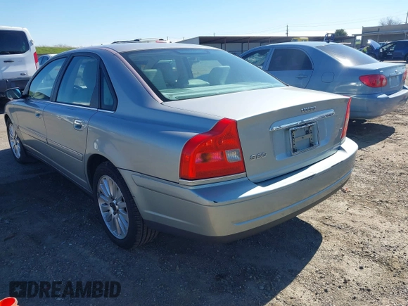 2004 Volvo S80 with VIN YV1TS91Z041376376, listed as a IAAI auction lot 41658074 with 152,894 mi miles. Bid and sale history available at carsss.com. Image 3.