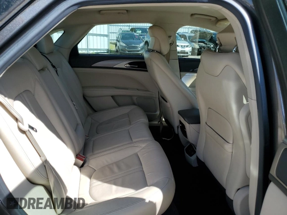 2017 Lincoln MKZ Select z VIN 3LN6L5CC7HR618752, wystawiony jako Copart lot #50566125 z przebiegiem 90 008 mil mil oraz Szkoda całkowita • Salvage title. Historia ofert i sprzedaży dostępna na DreamBid. Obrazek 11.