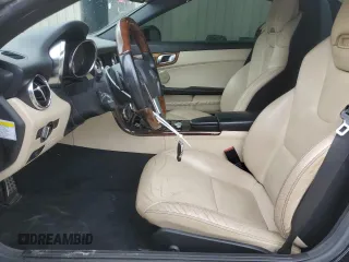 2012 Mercedes-Benz SLK 350 z VIN WDDPK5HA9CF008205, wystawiony jako Copart lot #55739275 z przebiegiem 157 538 mil mil oraz Szkody całkowita. Historia ofert i sprzedaży dostępna na DreamBid. Obrazek 7.