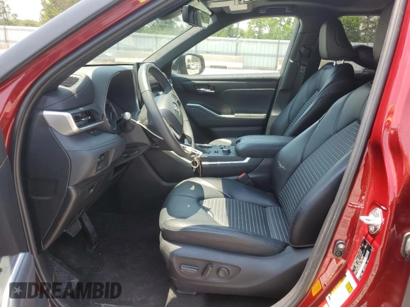 2023 Toyota Highlander L z VIN 5TDKDRBH5PS017100, wystawiony jako Copart lot #61587625 z przebiegiem 49 508 mil mil oraz Szkoda całkowita • Salvage title. Historia ofert i sprzedaży dostępna na DreamBid. Obrazek 7.