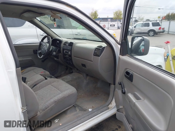 2006 GMC Canyon SL z VIN 1GTCS148768229010, wystawiony jako IAAI lot #41939757 z przebiegiem 241 347 mil mil oraz . Historia ofert i sprzedaży dostępna na DreamBid. Obrazek 5.