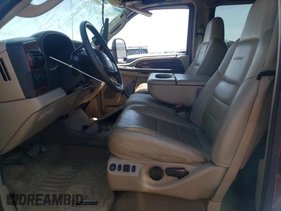 2006 Ford F-250 XL with VIN 1FTSW21P76ED34682, listed as a Copart auction lot 52133325 with 217,850 mi miles and Salvage title. Bid and sale history available at DreamBid. Image 7.