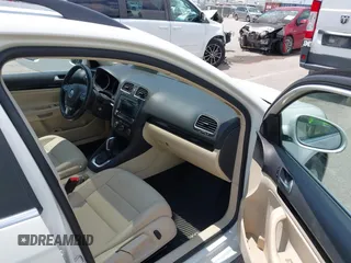 2013 Volkswagen Jetta TDI w/Sunroof & Nav with VIN 3VWPL7AJ3DM685584, listed as a IAAI auction lot 42650713 with 98,377 mi miles and . Bid and sale history available at DreamBid. Image 5.