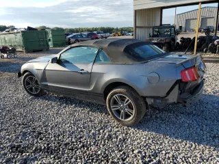 2010 Ford Mustang V6 с VIN 1ZVBP8EN0A5127744, выставлен на аукционе Copart как лот 73587404 с пробегом 113 981 миль миль и Чистый • Clean title. История ставок и продаж доступна на DreamBid. Изображение 2.