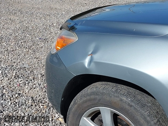 2007 Toyota RAV4 Limited with VIN JTMBK31V175020916, listed as a IAAI auction lot 42028260 with 120,697 mi miles. Bid and sale history available at carsss.com. Image 12.
