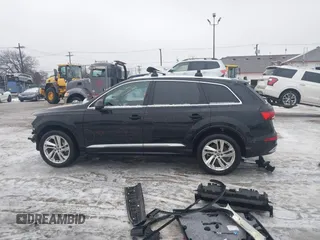 2020 Audi Q7 Premium Plus с VIN WA1LJAF70LD010104, выставлен на аукционе IAAI как лот 41519414 с пробегом 50 071 миль миль и . История ставок и продаж доступна на DreamBid. Изображение 14.