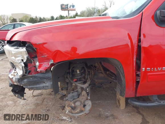 2009 Chevrolet Silverado 1500 LS with VIN 3GCEC13C59G274277, listed as a IAAI auction lot 41849116 with 207,961 mi miles and . Bid and sale history available at DreamBid. Image 6.