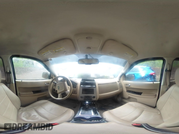 2010 Ford Escape Limited z VIN 1FMCU9EGXAKA70120, wystawiony jako IAAI lot #42330489 z przebiegiem 179 604 mil mil oraz . Historia ofert i sprzedaży dostępna na DreamBid. Obrazek 18.