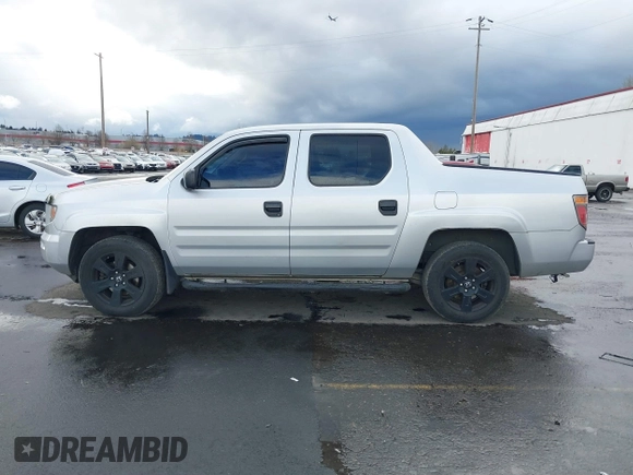 2008 Honda Ridgeline RT with VIN 2HJYK16228H517329, listed as a IAAI auction lot 41813333 with 139,828 mi miles. Bid and sale history available at carsss.com. Image 14.