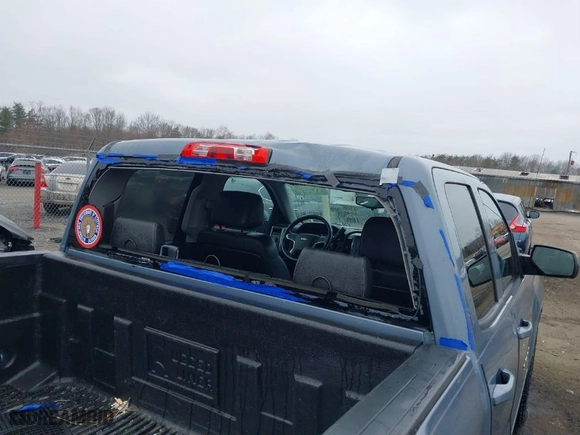 2015 Chevrolet Silverado 1500 LT with VIN 1GCVKREC1FZ330239, listed as a IAAI auction lot 41672993 with 87,766 mi miles. Bid and sale history available at carsss.com. Image 6.
